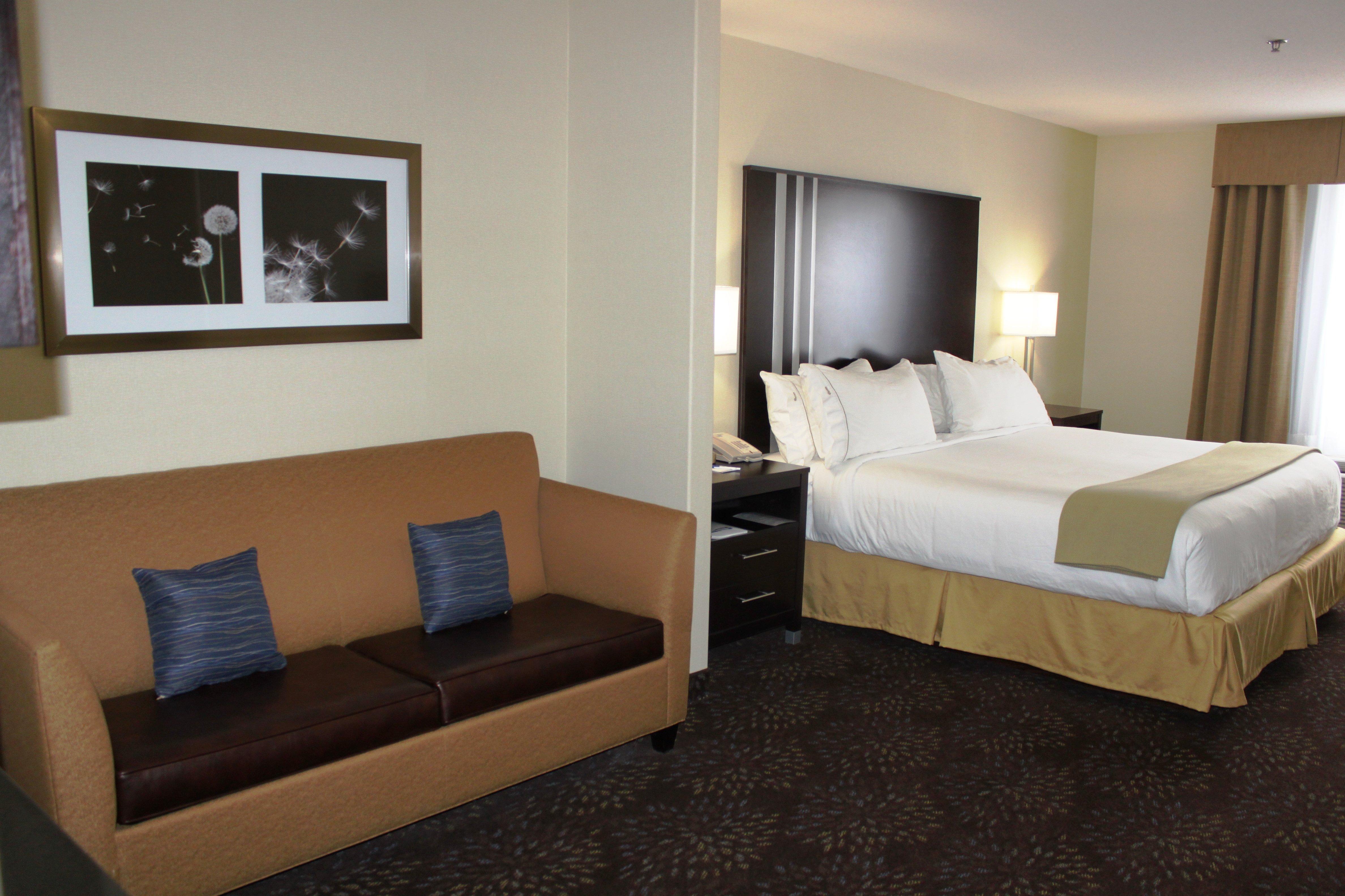 Holiday Inn Express Yorkton East By Ihg Exterior foto
