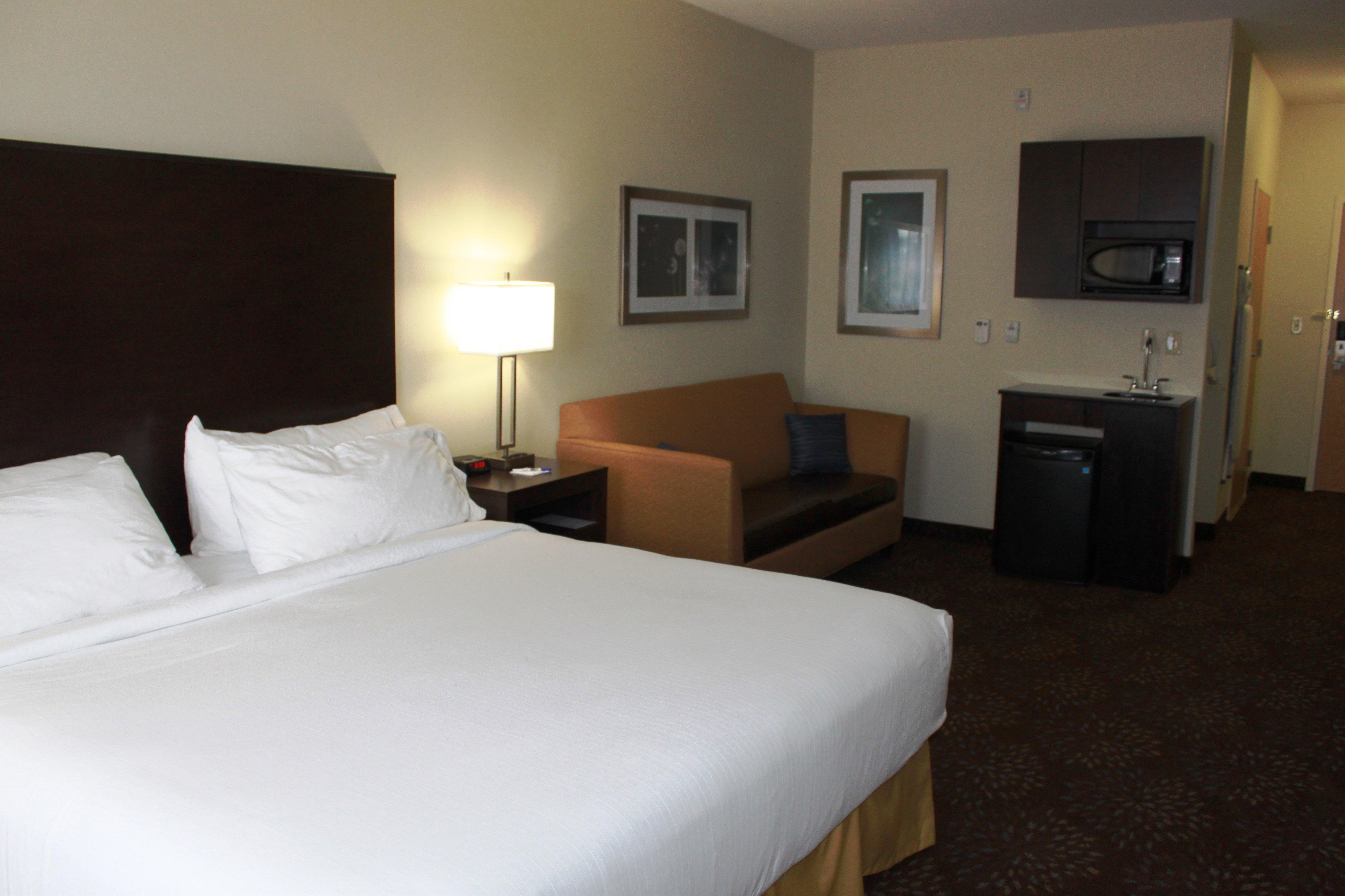 Holiday Inn Express Yorkton East By Ihg Exterior foto